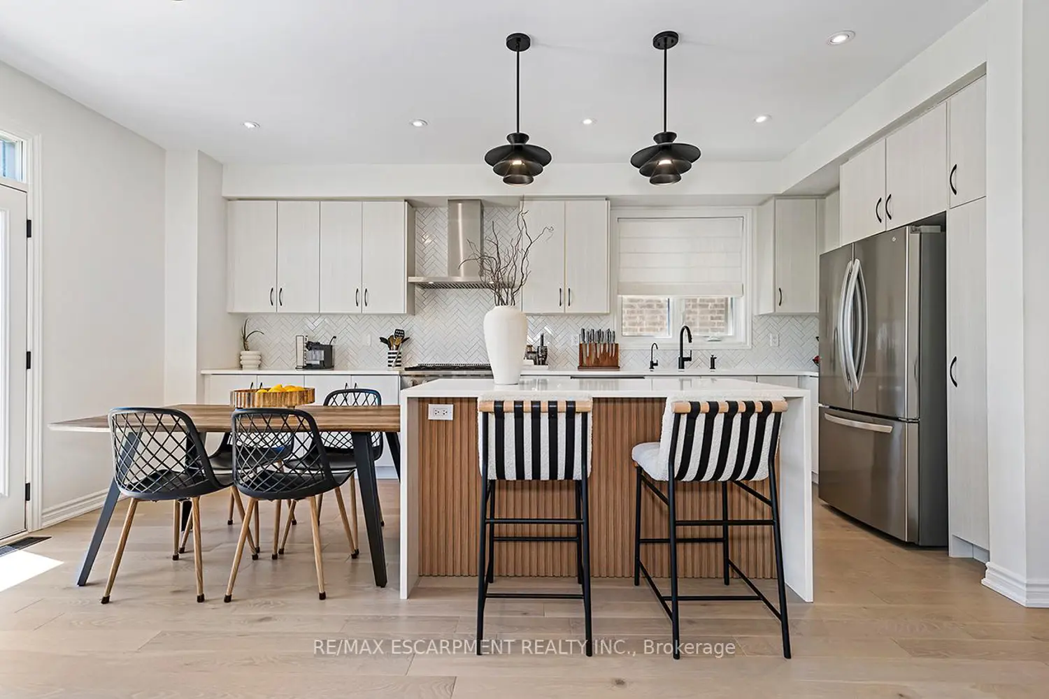 42 Shepherd Drive photo 5