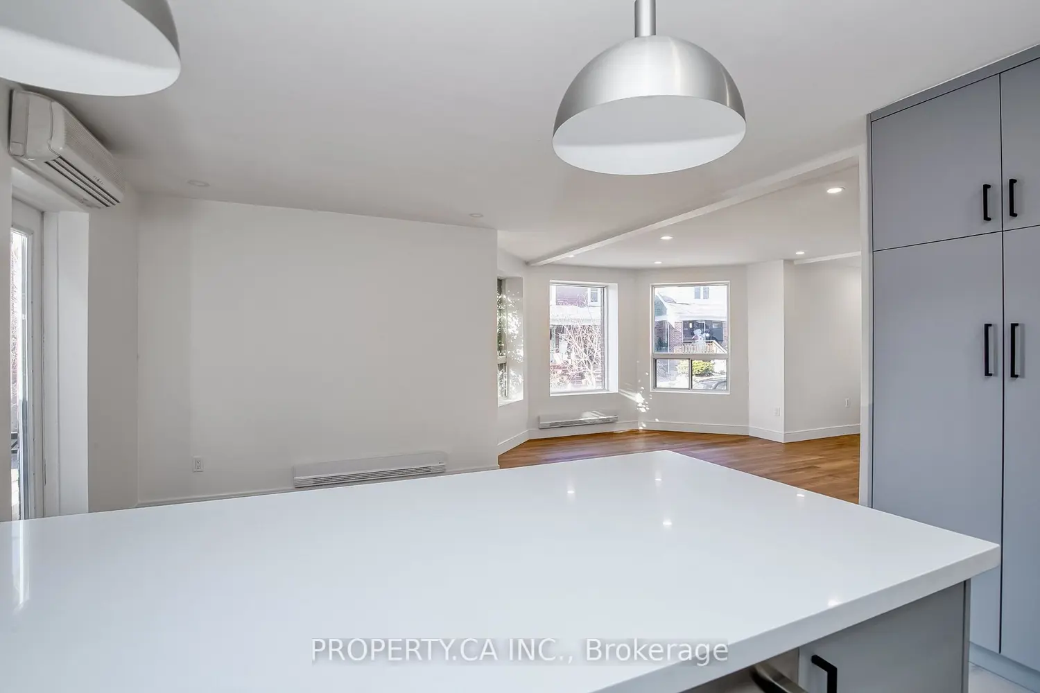 97 Lee Avenue photo 2