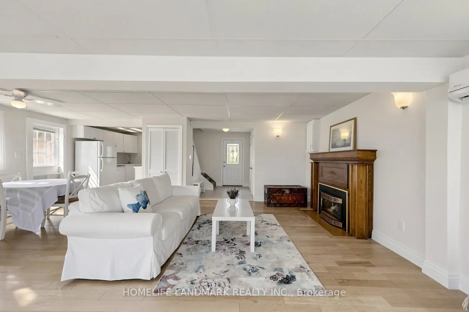 148 Coleman Crescent photo 2