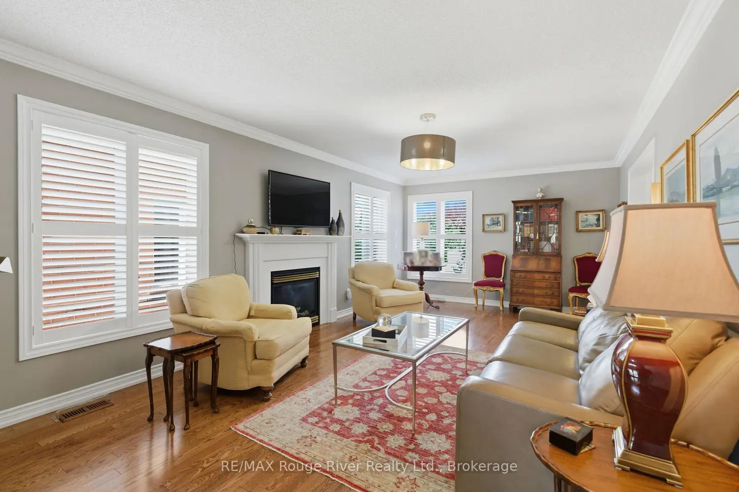 18 Bugelli Drive photo 2