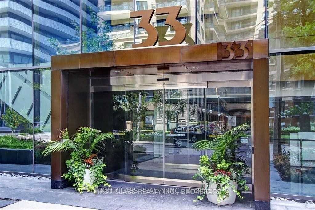 1409-33 Charles Street E, Toronto, ON, M4Y 1R9