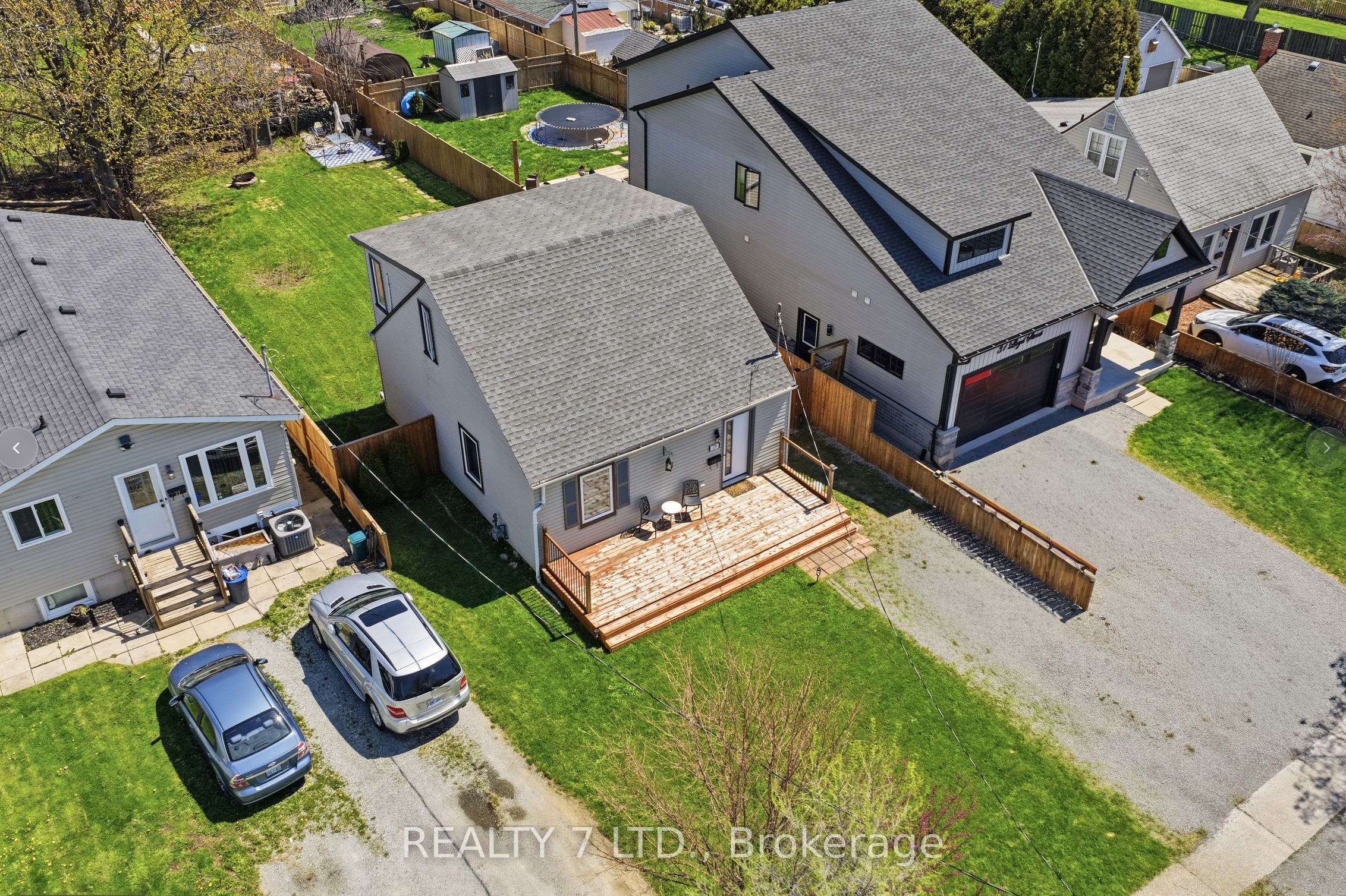 29 Lloyd Street, St. Catharines, ON, L2S 2P1
