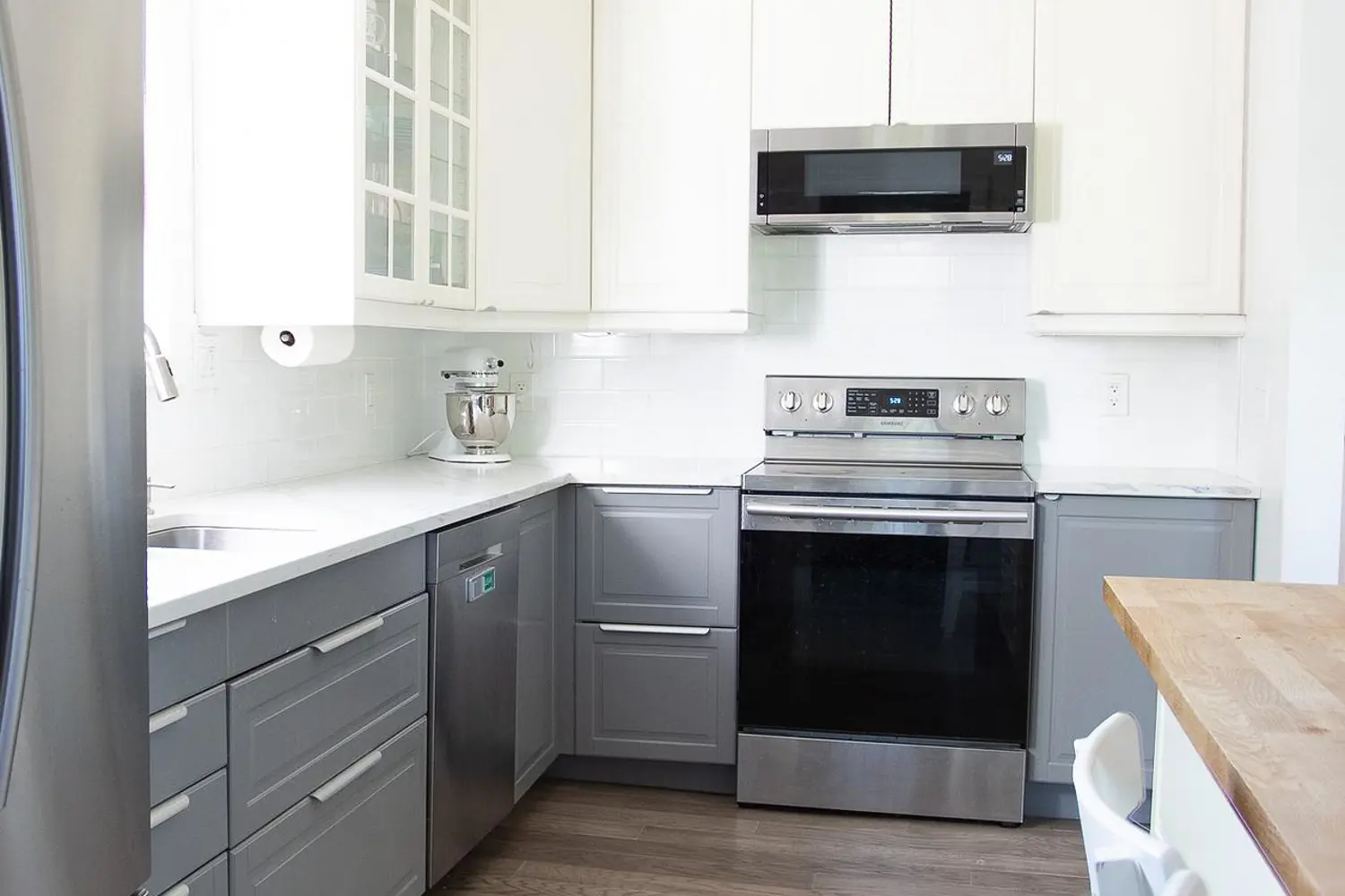 182 Erindale Avenue photo 4