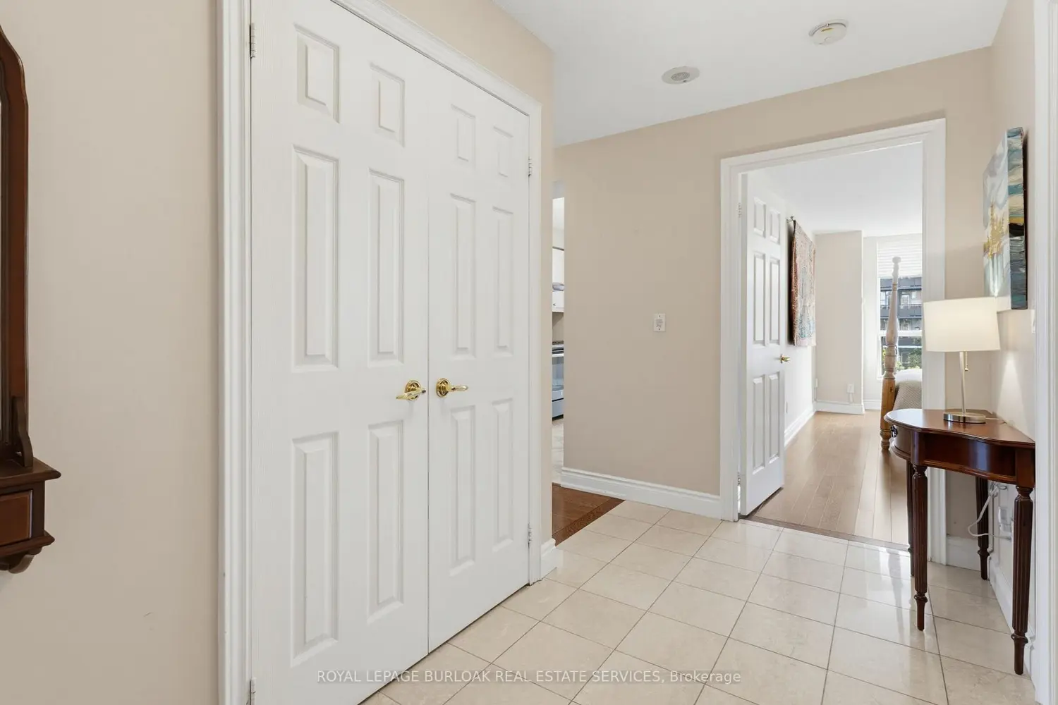 442 Maple Avenue 708 photo 3