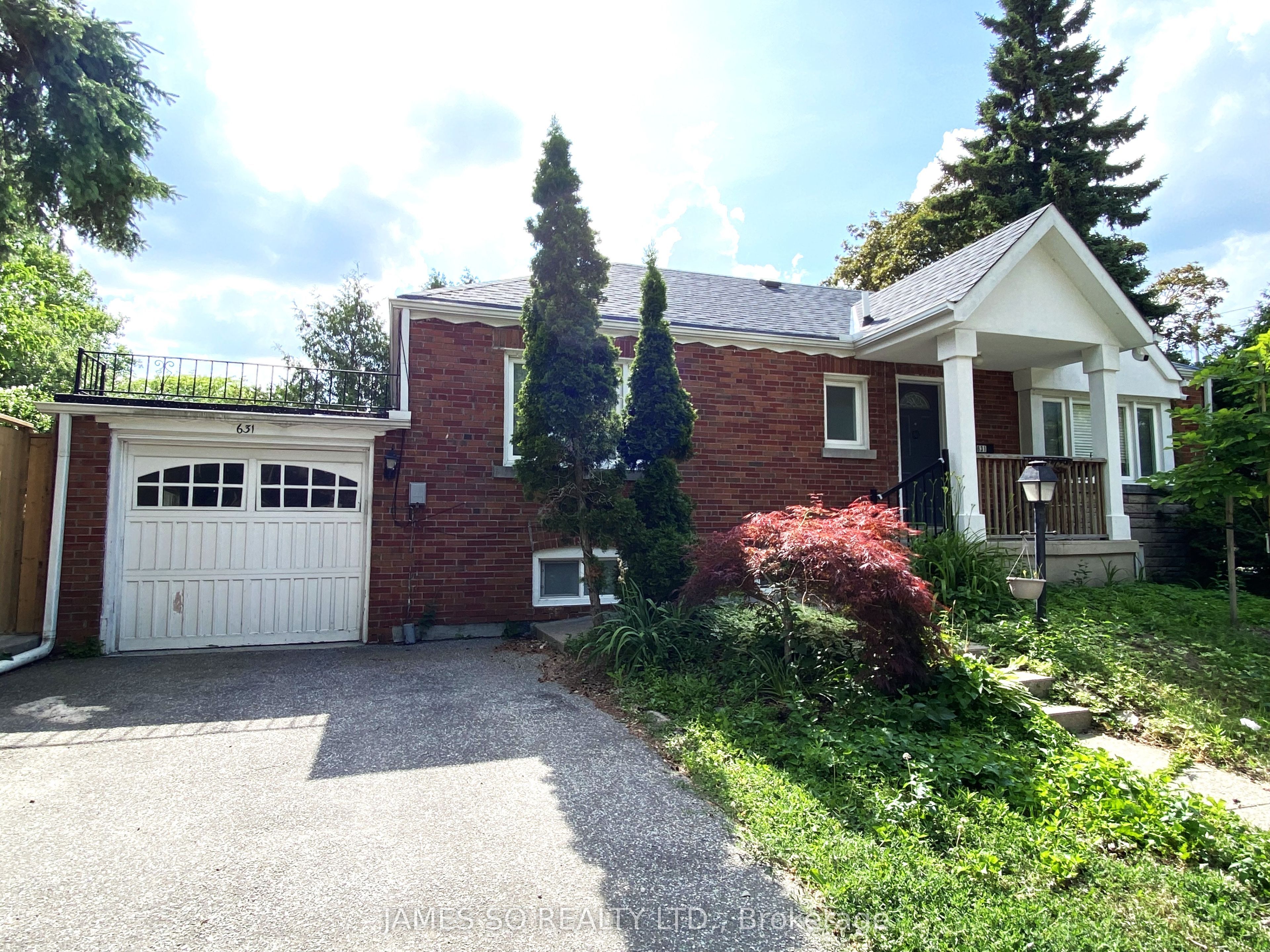 631 O'connor Drive, Toronto, ON, M4C 3A5