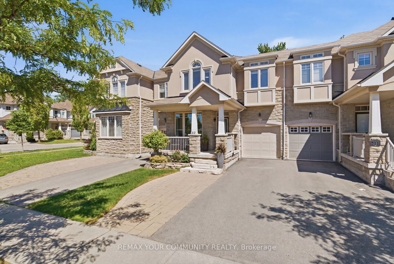 213 Shirrick Drive, Richmond Hill, ON, L4E 4Y4