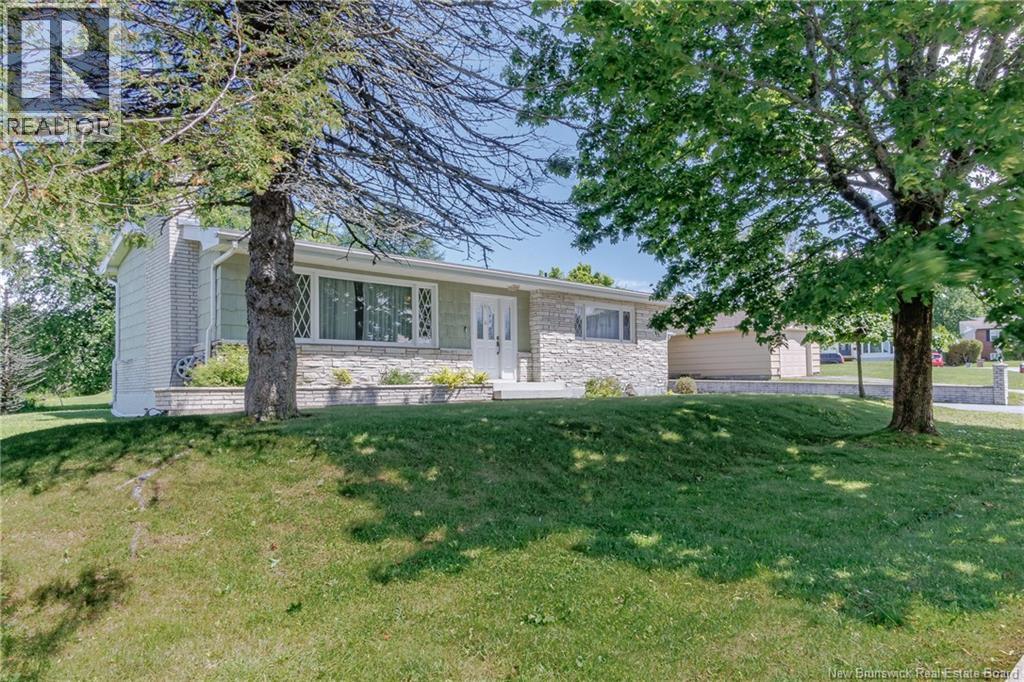 92 Greendale Crescent, Saint John, NB, E2M4L6