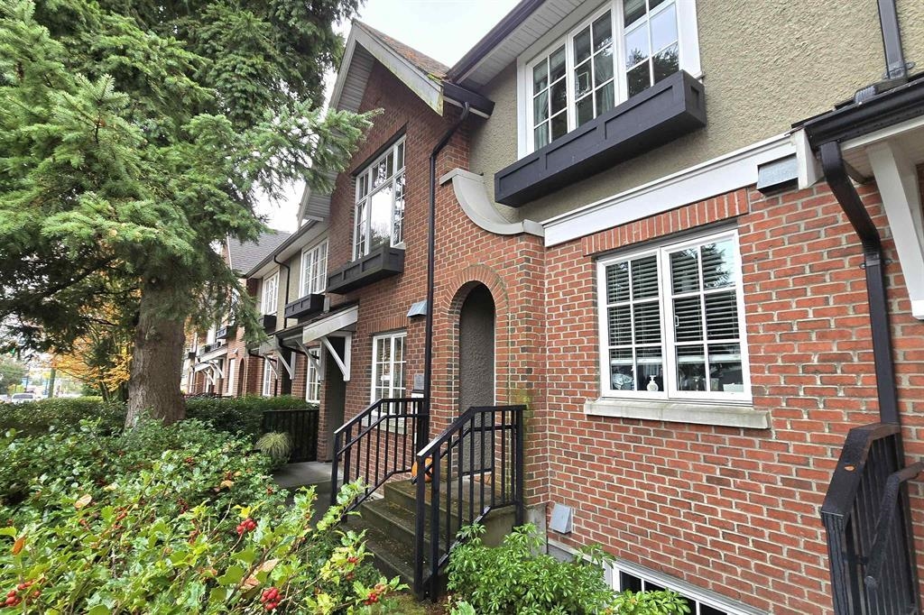 5467 Dunbar Street, Vancouver, BC, V6N 1W4
