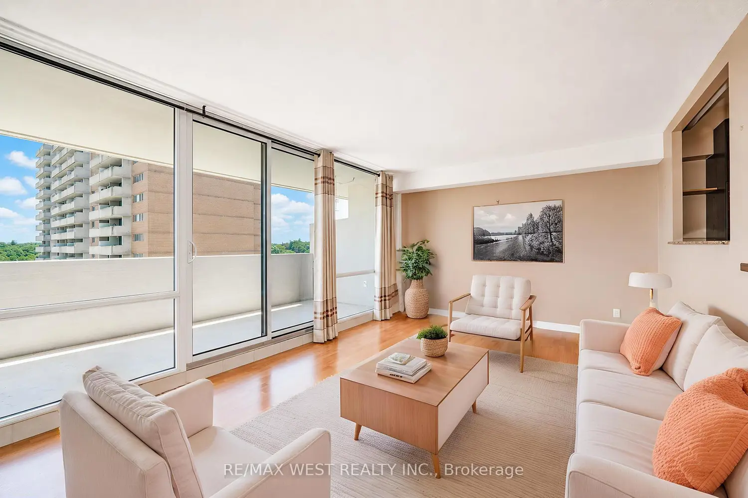 260 Scarlett Road 1209 photo 5