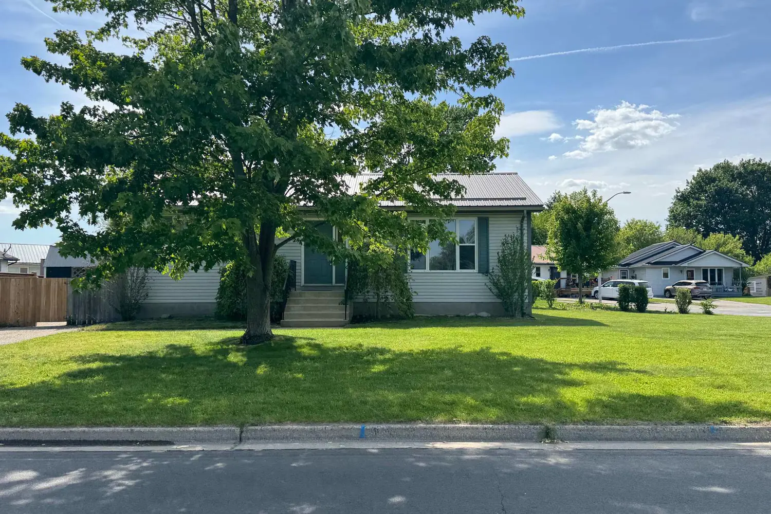 28 Melanie Drive photo 2