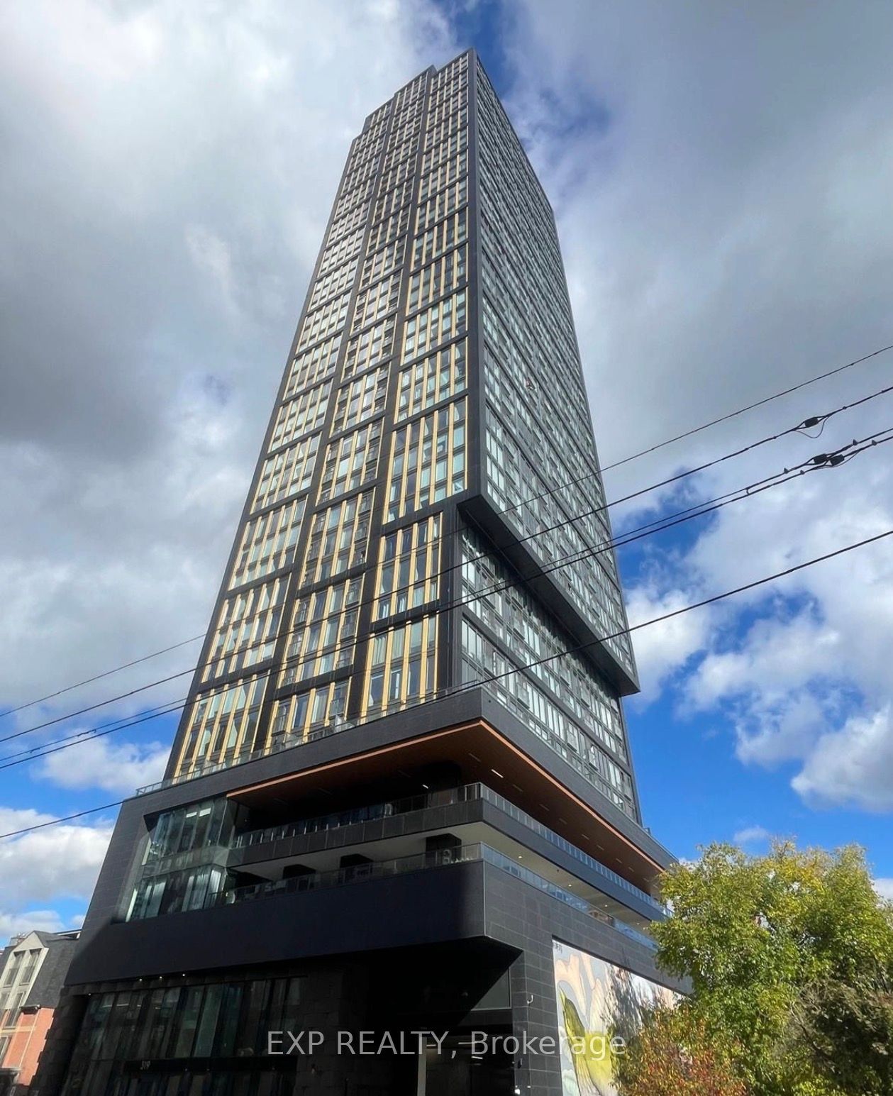 LPH09-319 Jarvis Street, Toronto, ON, M5B 0C8