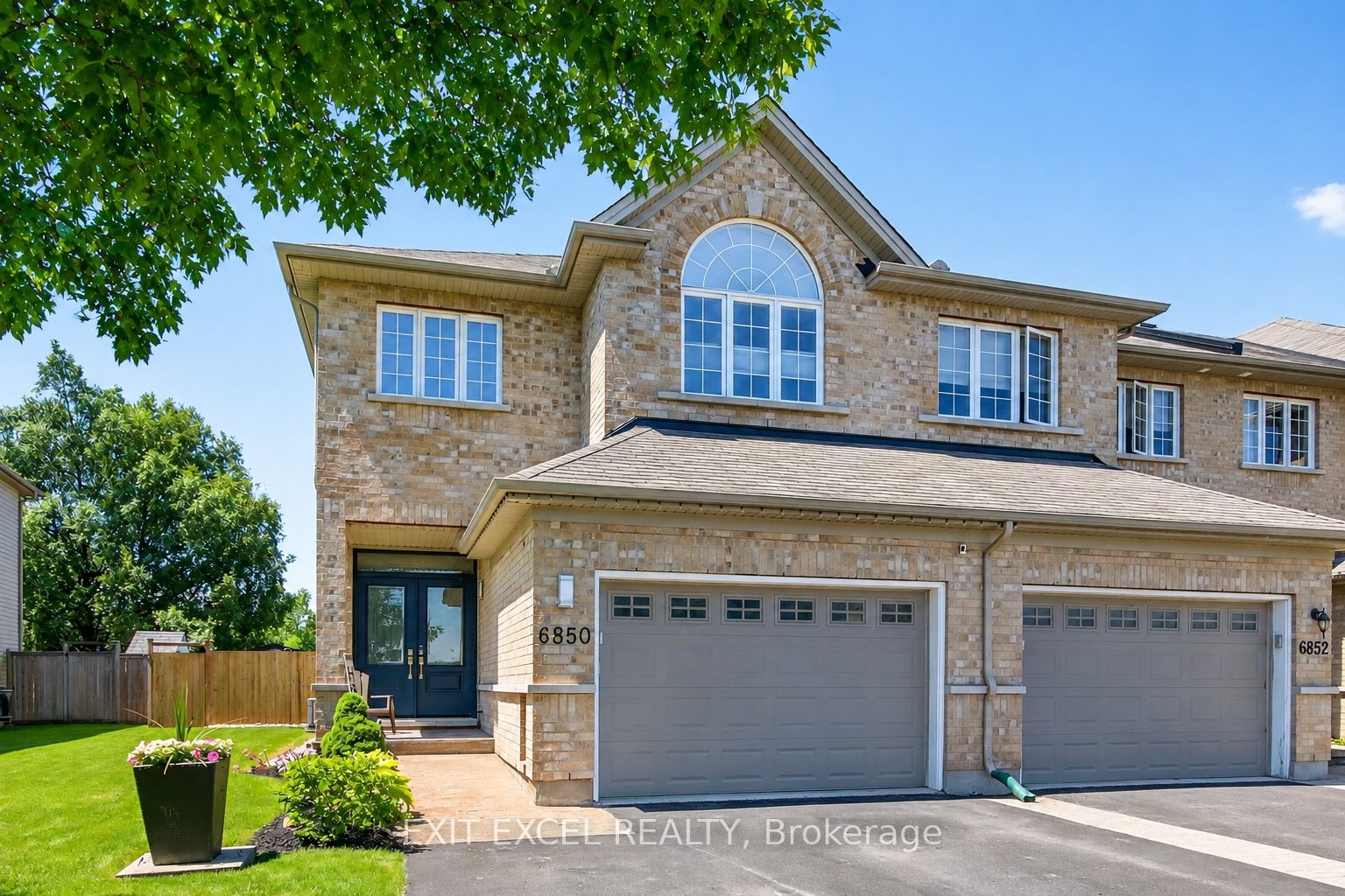 6850 Breanna Cardill Street, Ottawa, ON, K4P 0C1