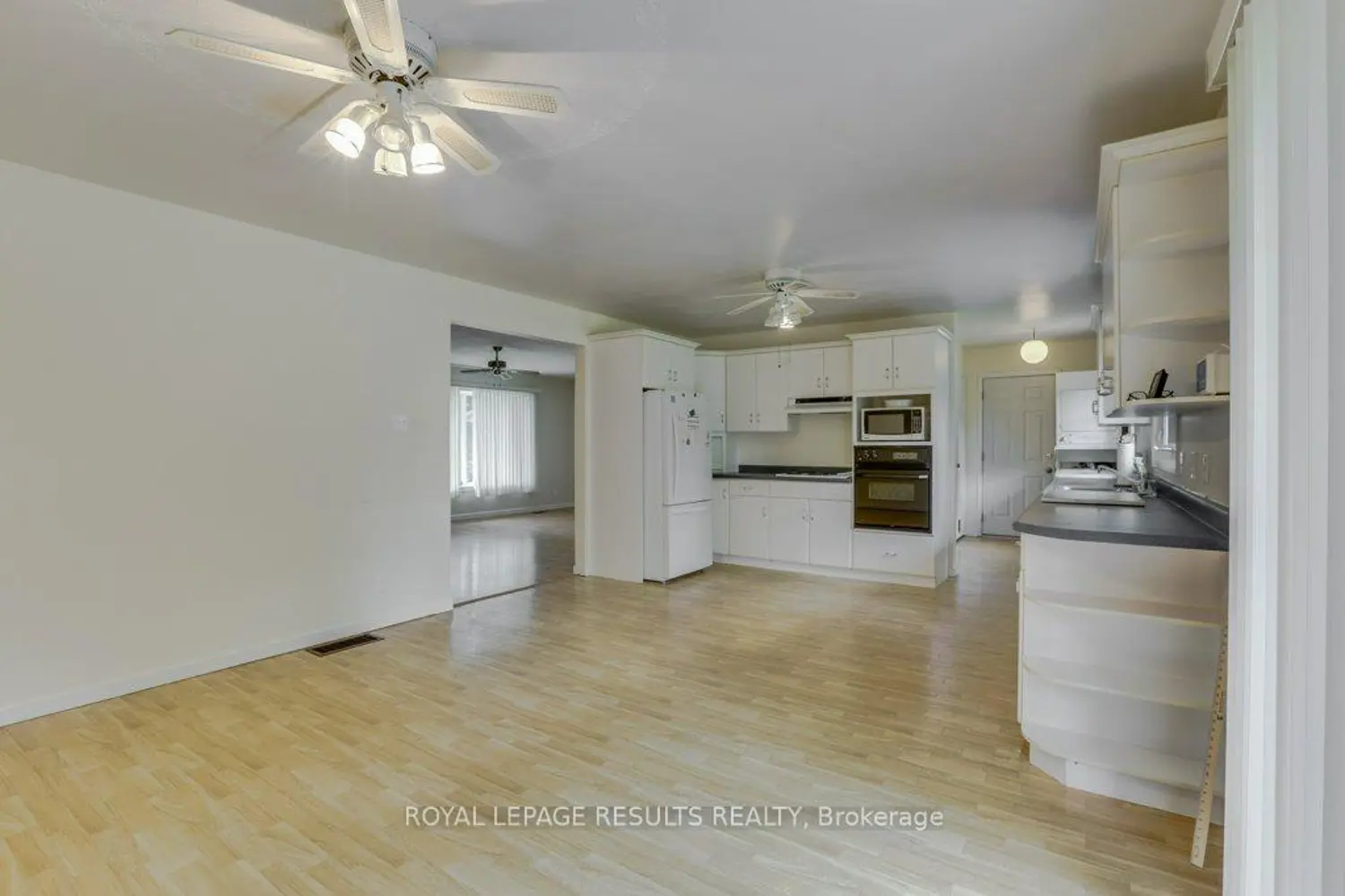 295 John Street photo 5