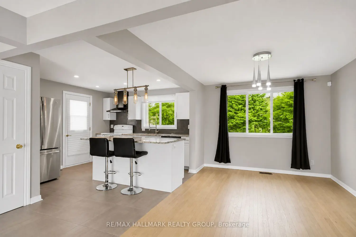 13 Coolspring Crescent photo 5