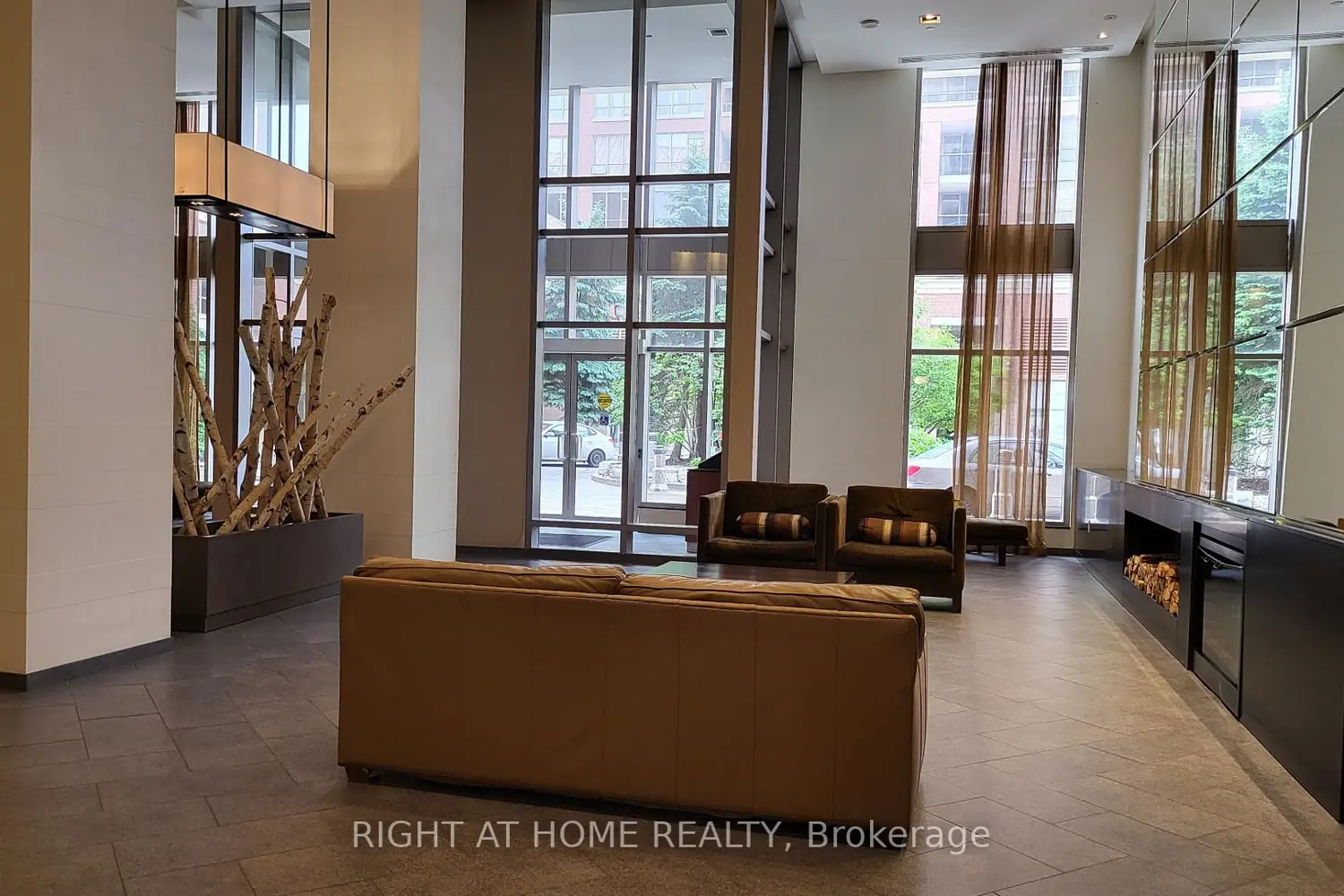 4080 Living Arts Drive 2708