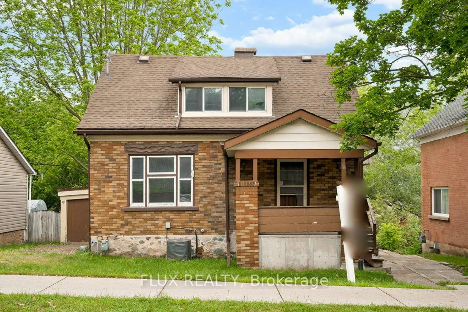6 Riverside Drive photo 2