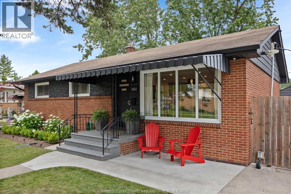1600 St. Gabriel , Windsor, ON, N9E1P1