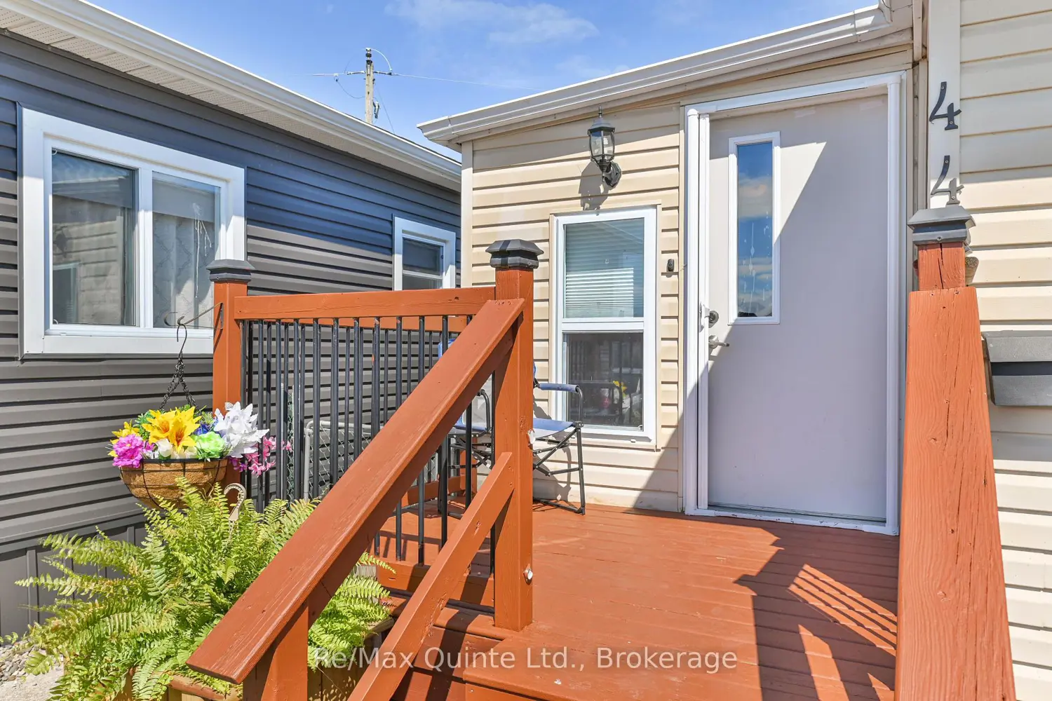311 Dundas Street 44 photo 5