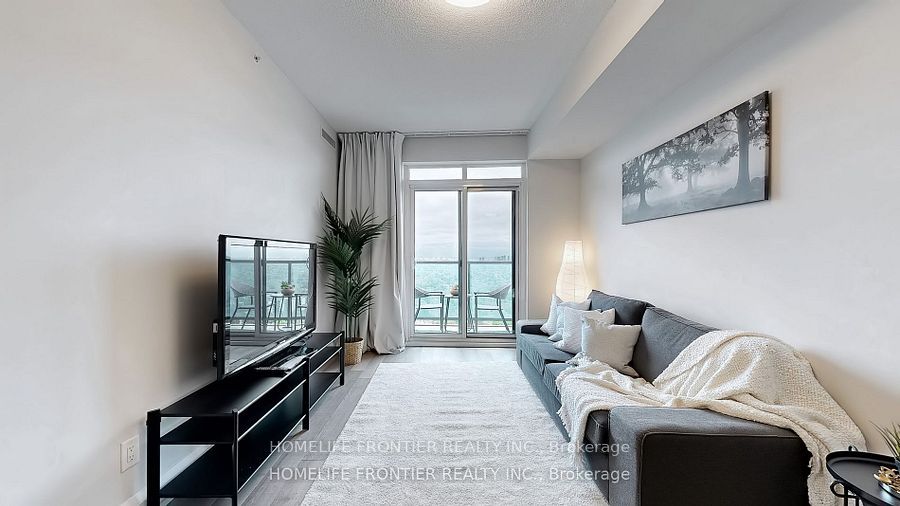 2528-7161 Yonge Street, Markham, ON, L3T 0C8