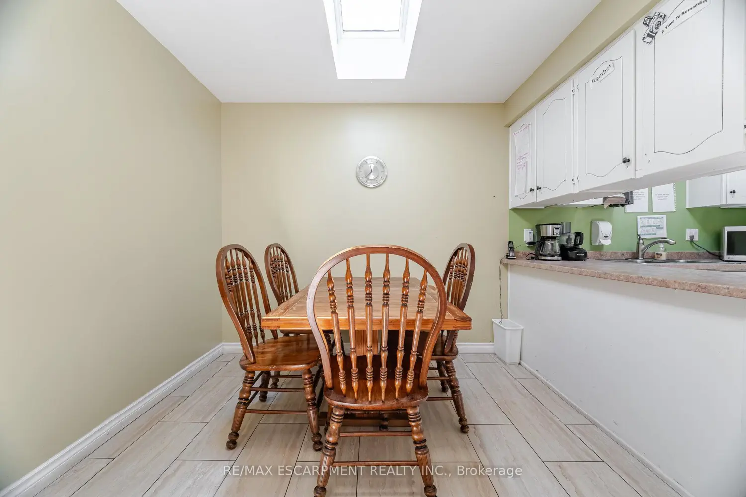 178 Athenia Drive photo 4