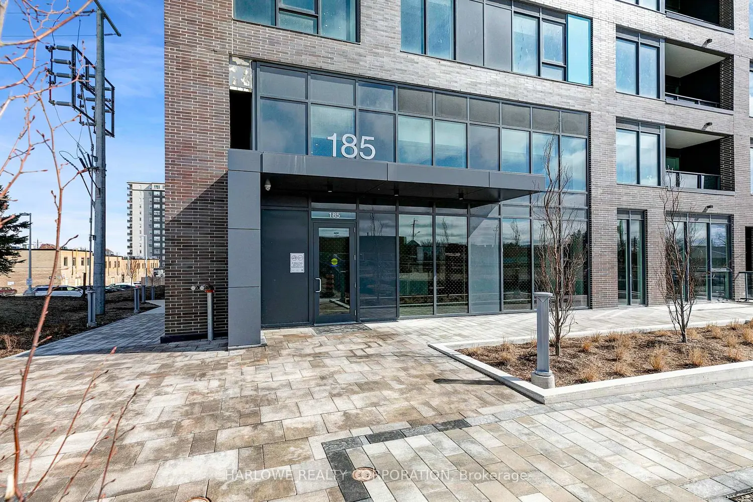 185 Deerfield Road 1204