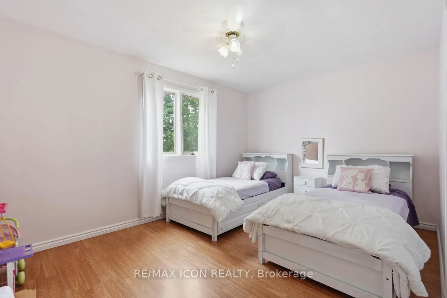 10810 Graham Road photo 5