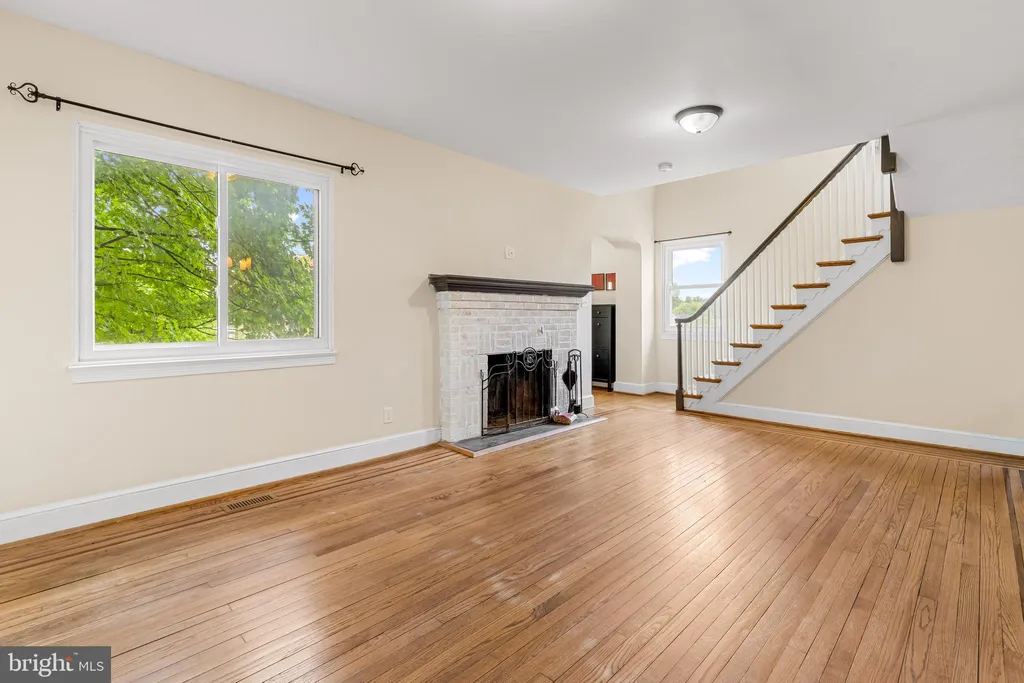4903 Walther Avenue, Baltimore, MD 21214 photo 3