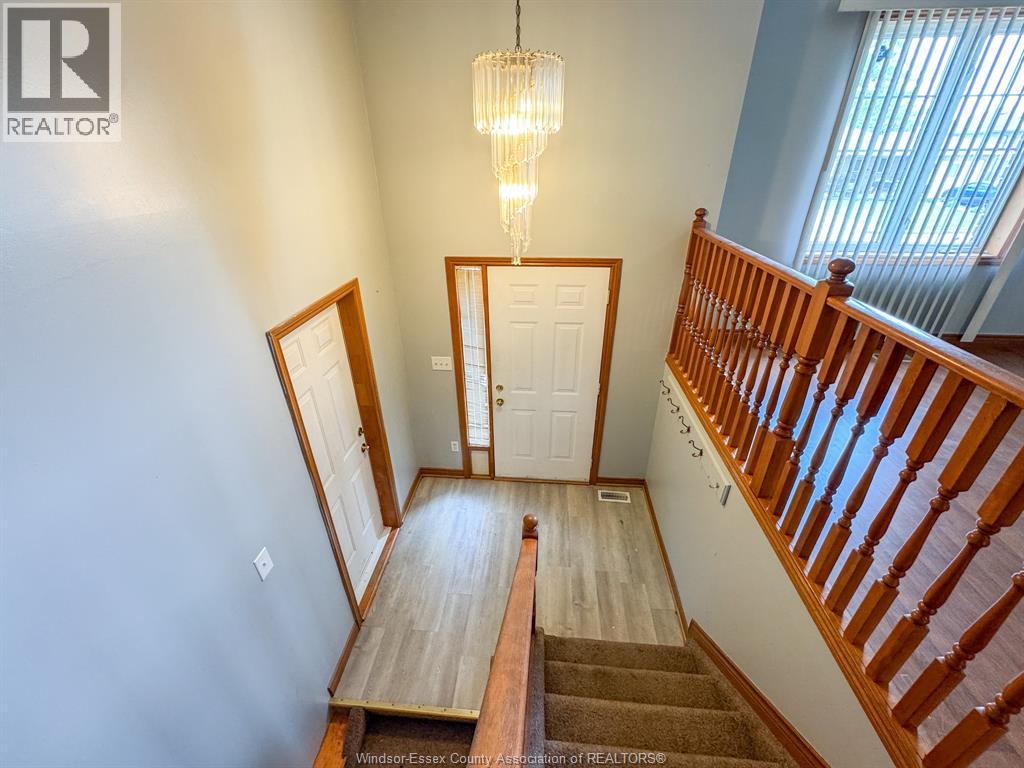 4261 Centurion , Windsor, ON, N9G2V9 photo 4