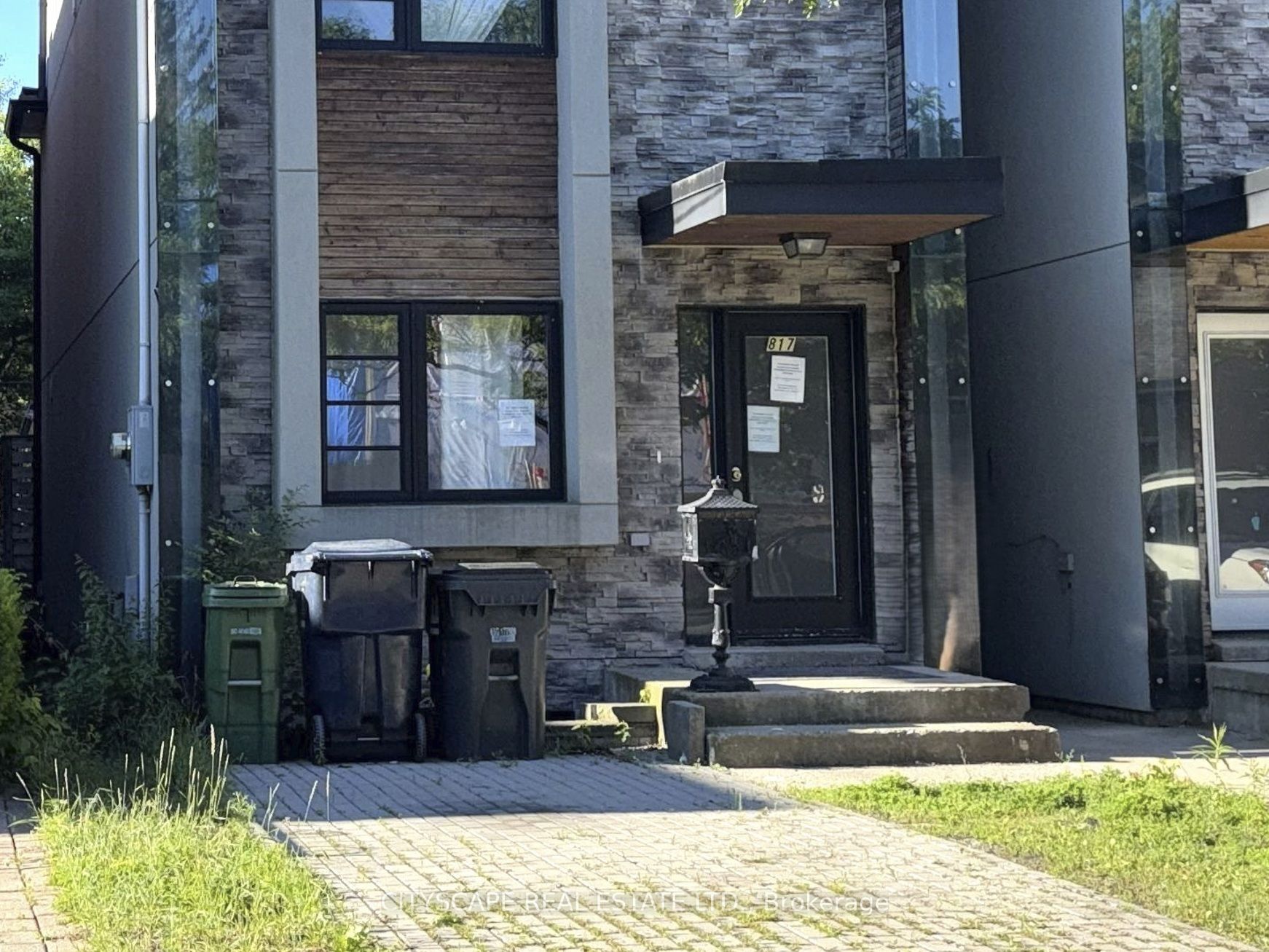 817 Cosburn Avenue, Toronto, ON, M4C 2V9 photo 5