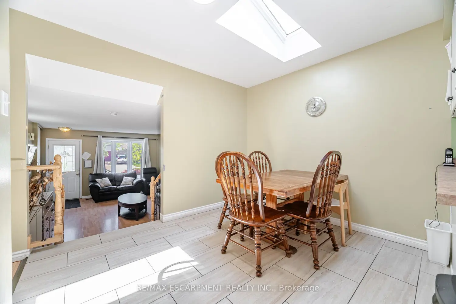 178 Athenia Drive photo 3