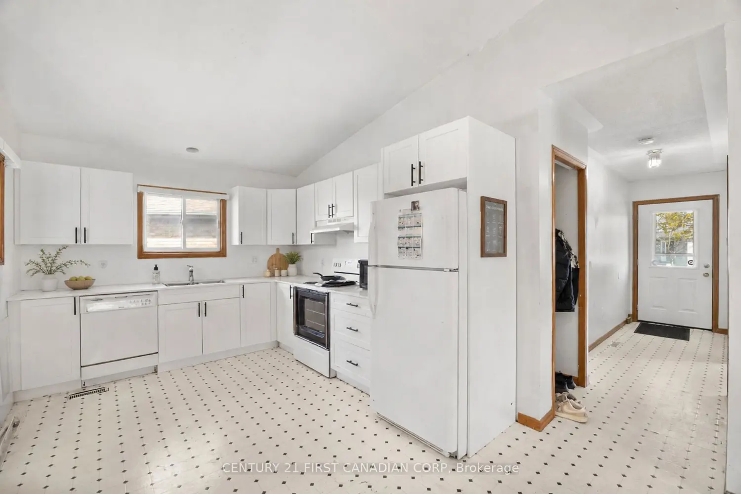 351 Fleming Drive photo 5