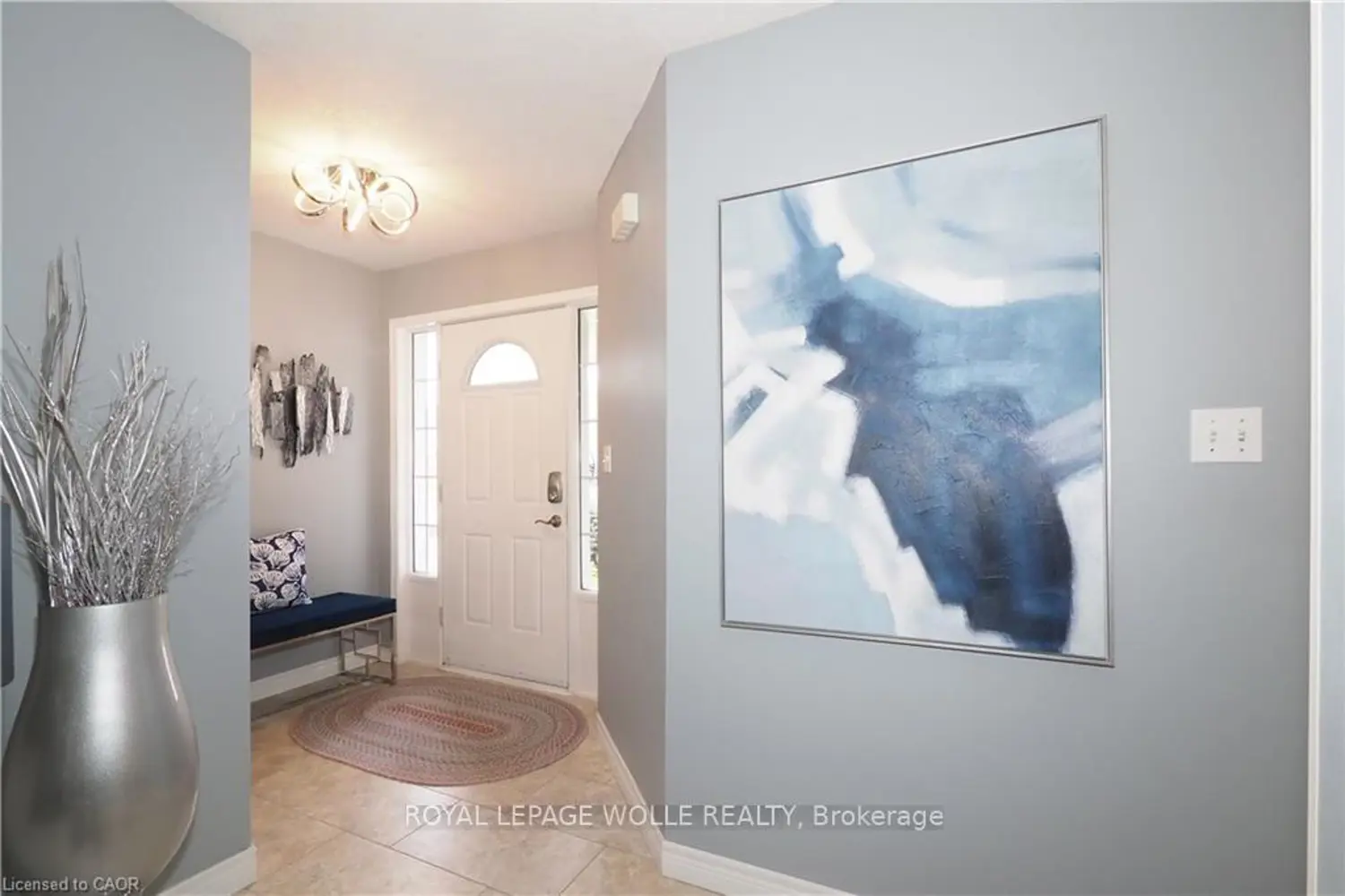 70 Queen Charlotte Crescent photo 4