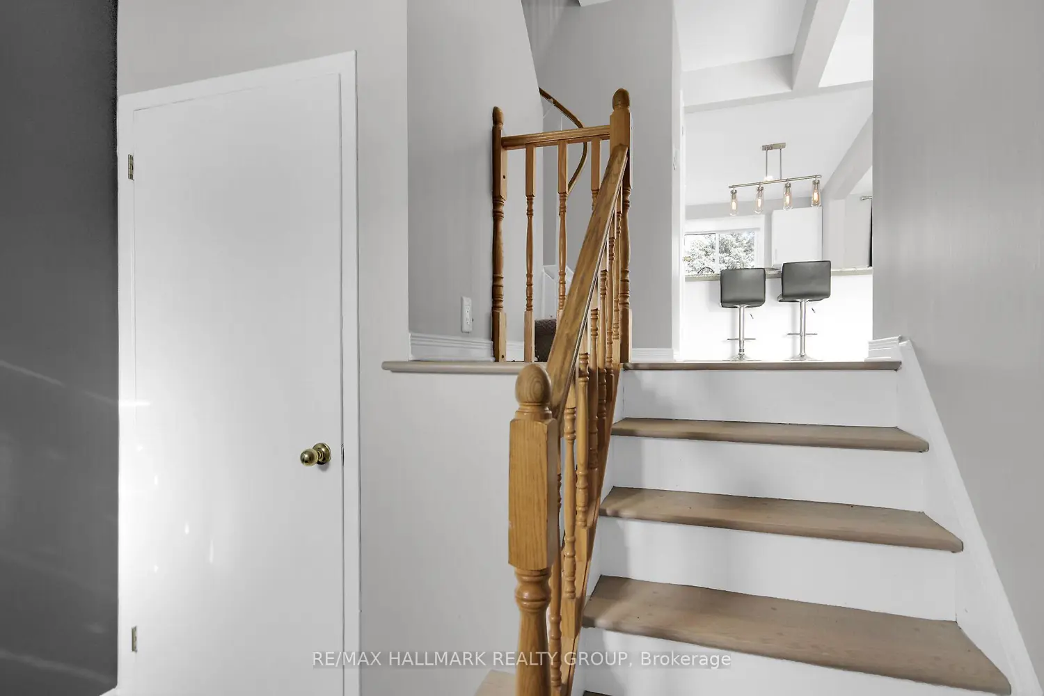 13 Coolspring Crescent photo 2