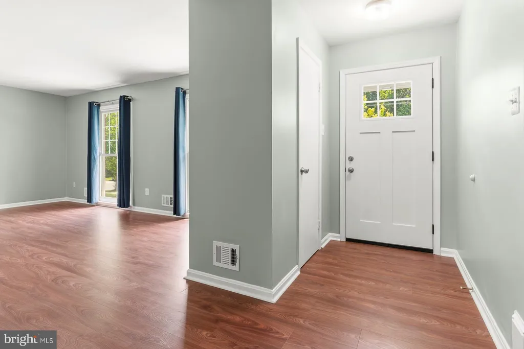 11910 Callow Terrace, Laurel, MD 20708 photo 4