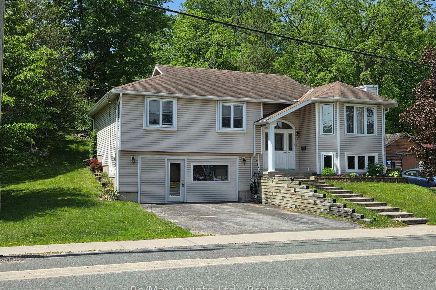 14 Mccamon Avenue photo 2