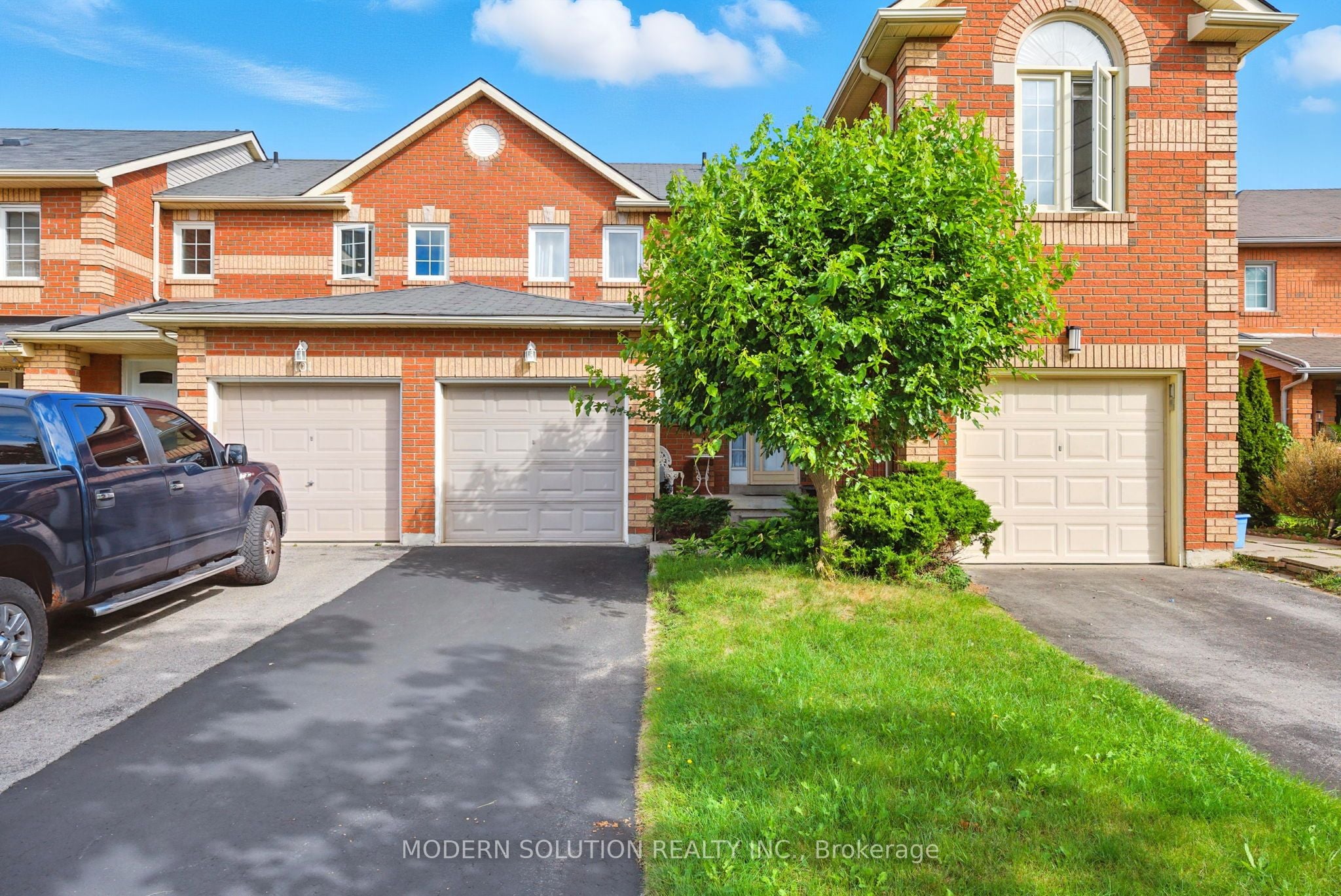 99 Creekwood Crescent, Whitby, ON, L1R 2K1