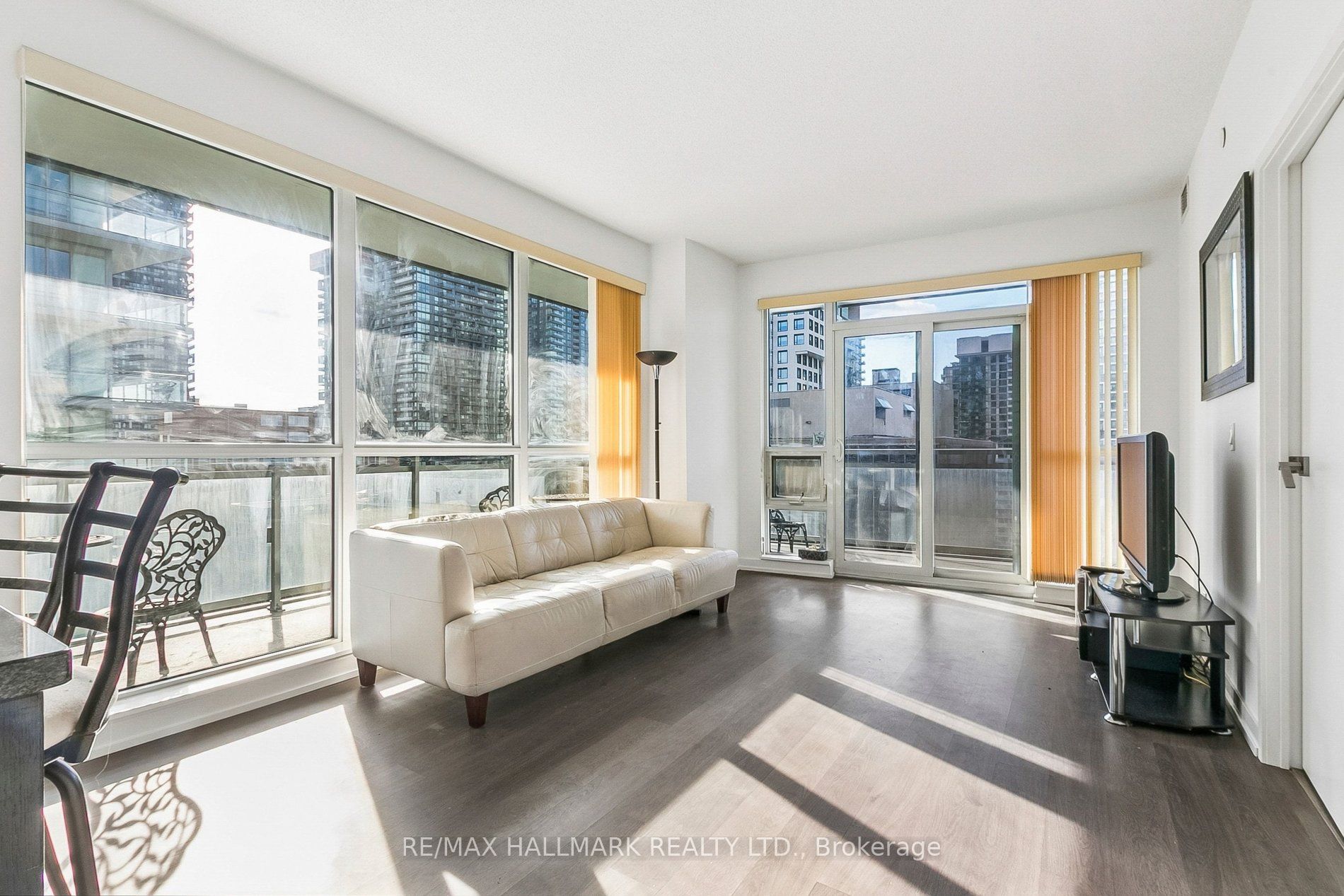 1212-98 Lillian Street, Toronto, ON, M4S 0A5
