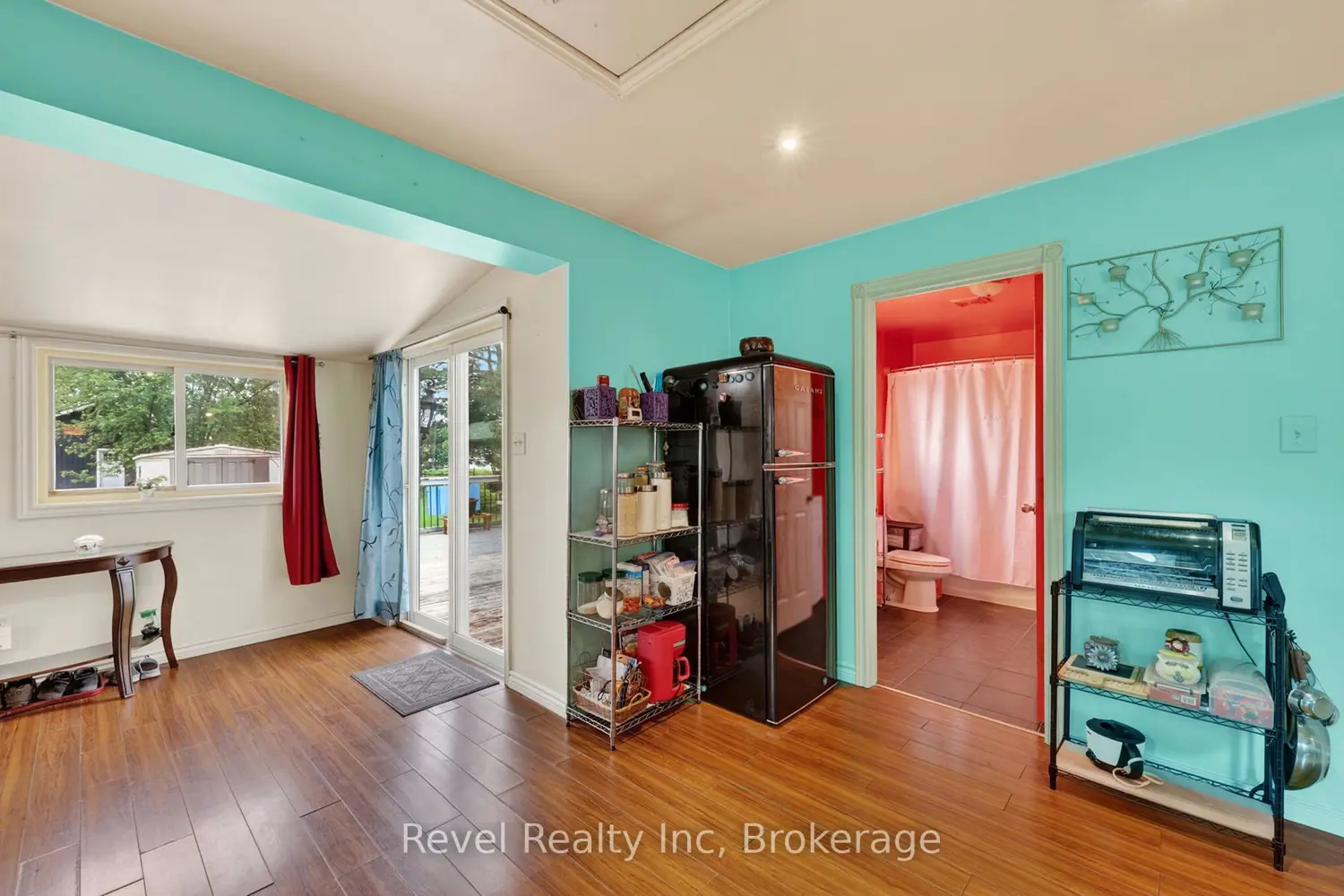 762 Seventh Avenue photo 4