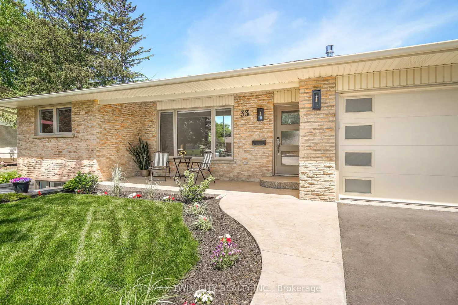 33 Tanglewood Terrace photo 2