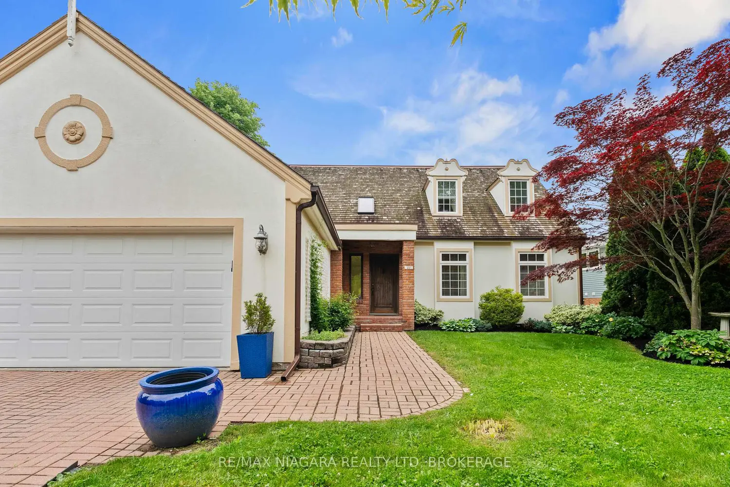 27 Oak Drive photo 2