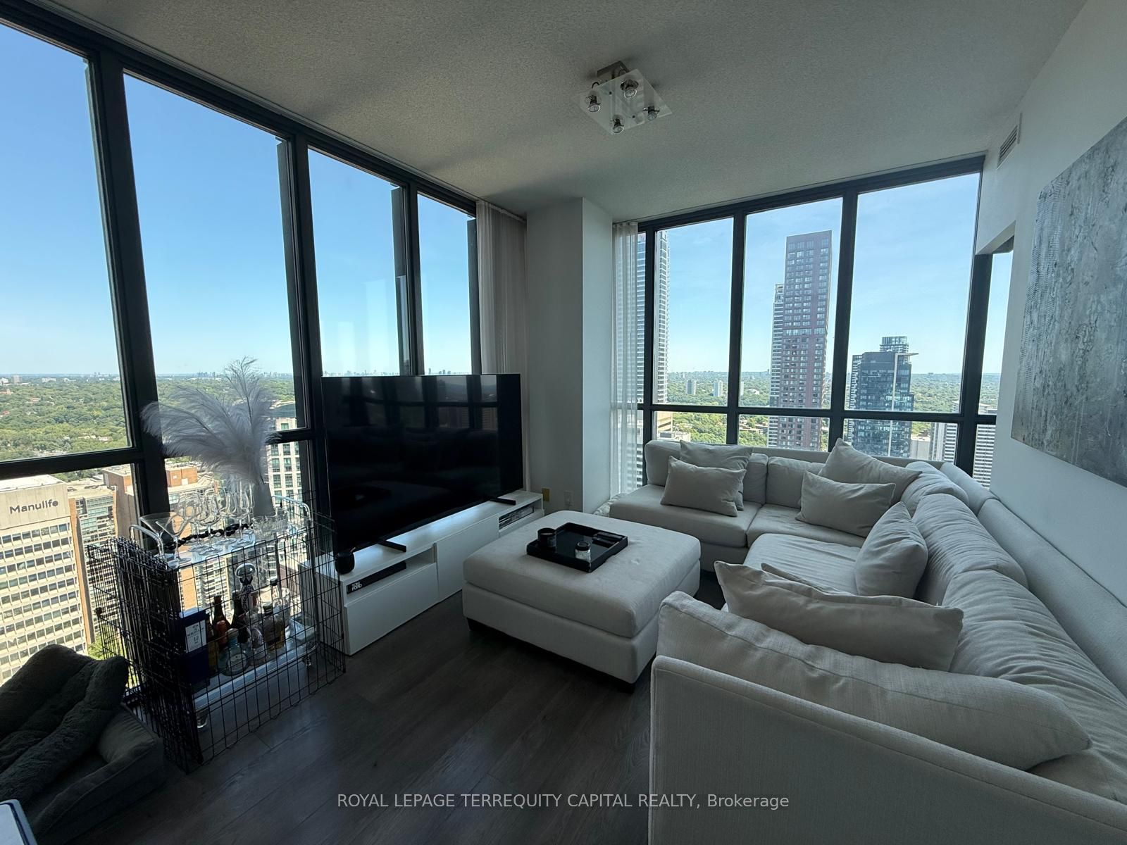 3506-110 Charles Street E, Toronto, ON, M4Y 1T5