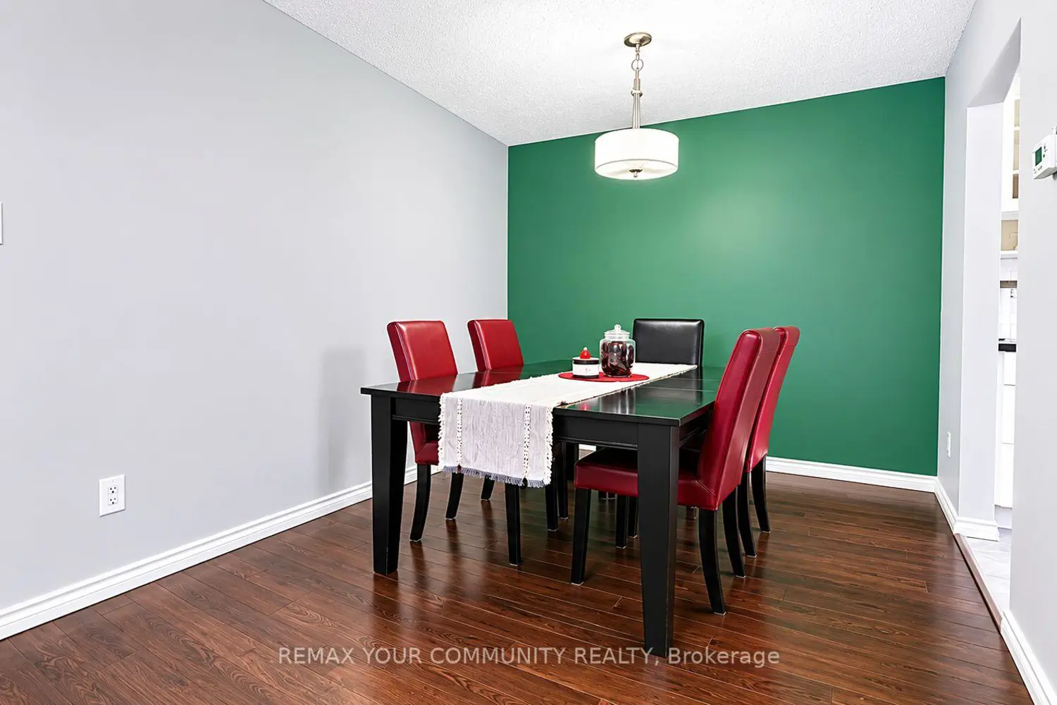 210 Highland Crescent 19