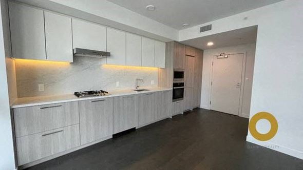 808-3200 Corvette Way, Richmond, BC, V6X 0T8