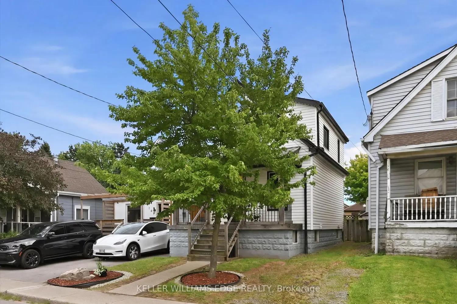 144 Campbell Avenue photo 2