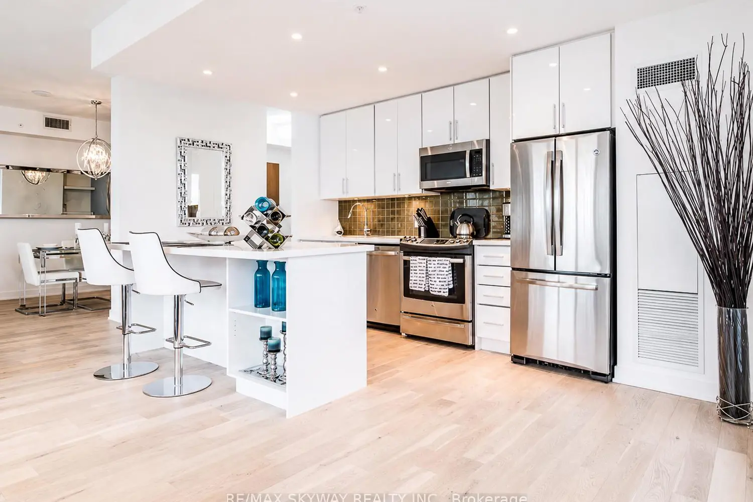 2212 Lakeshore Boulevard Lph03 photo 5