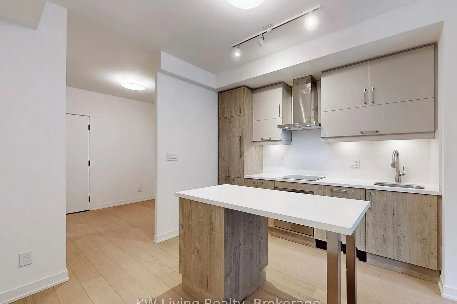 292 Verdale Crossing 502 photo 5