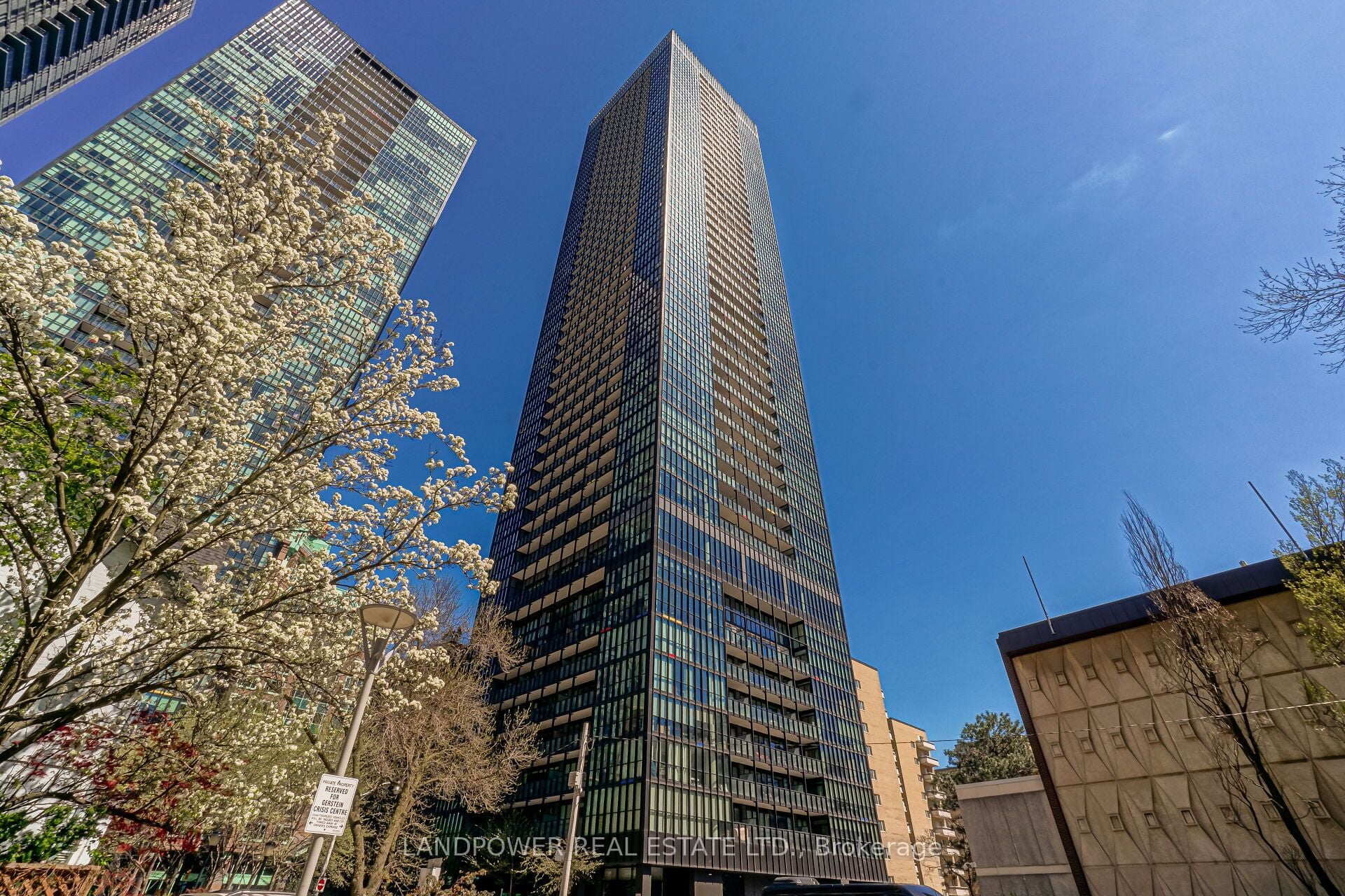 1607-101 Charles Street E, Toronto, ON, M4Y 0A9