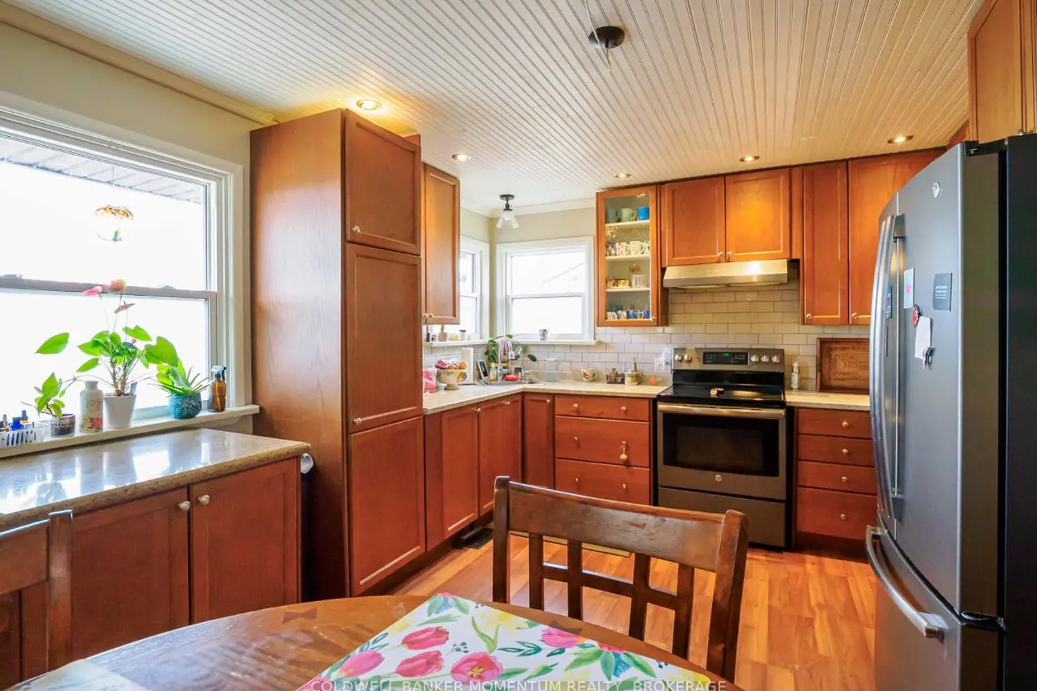 1395 Lakeshore Road photo 5