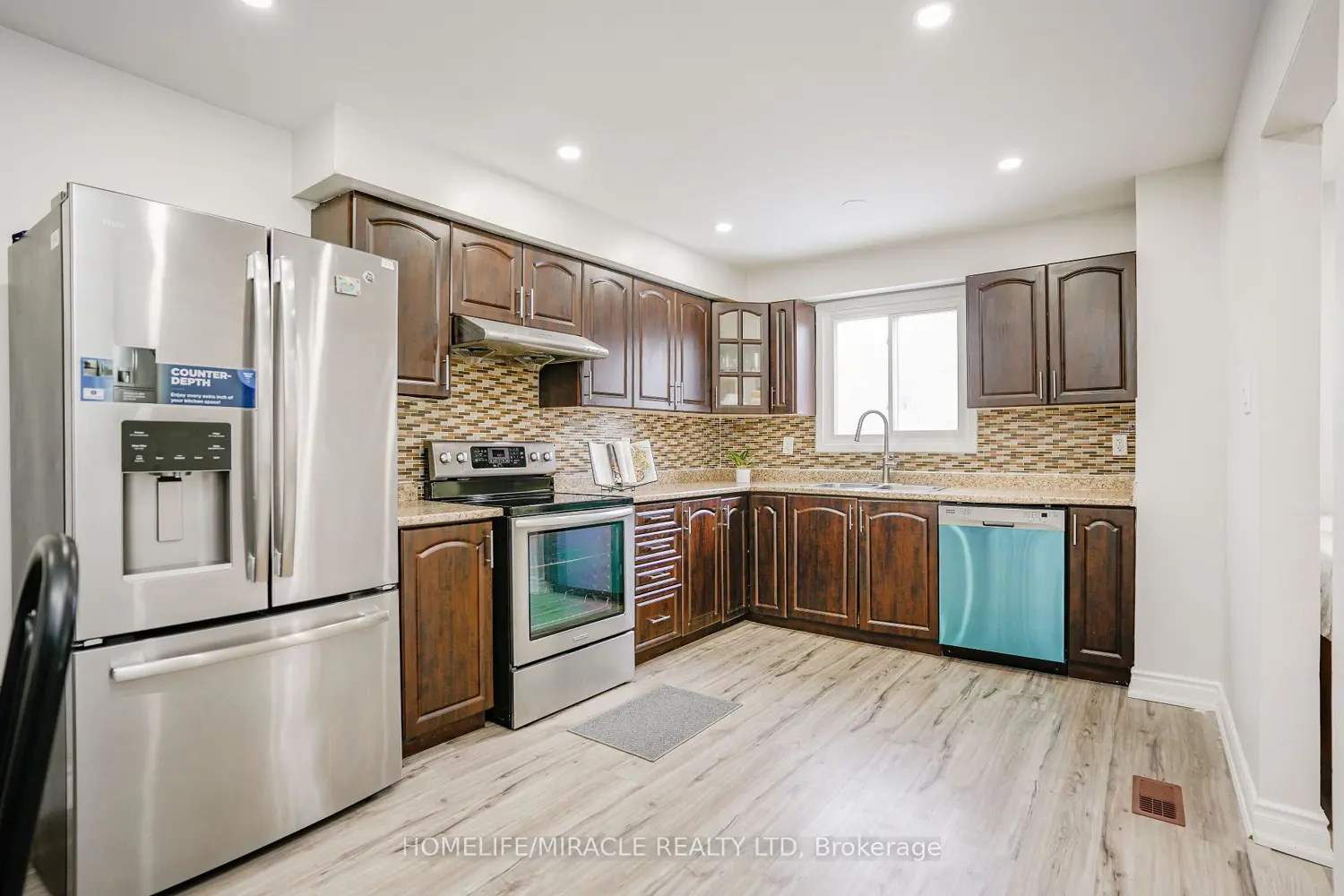 15 Heatherside Court