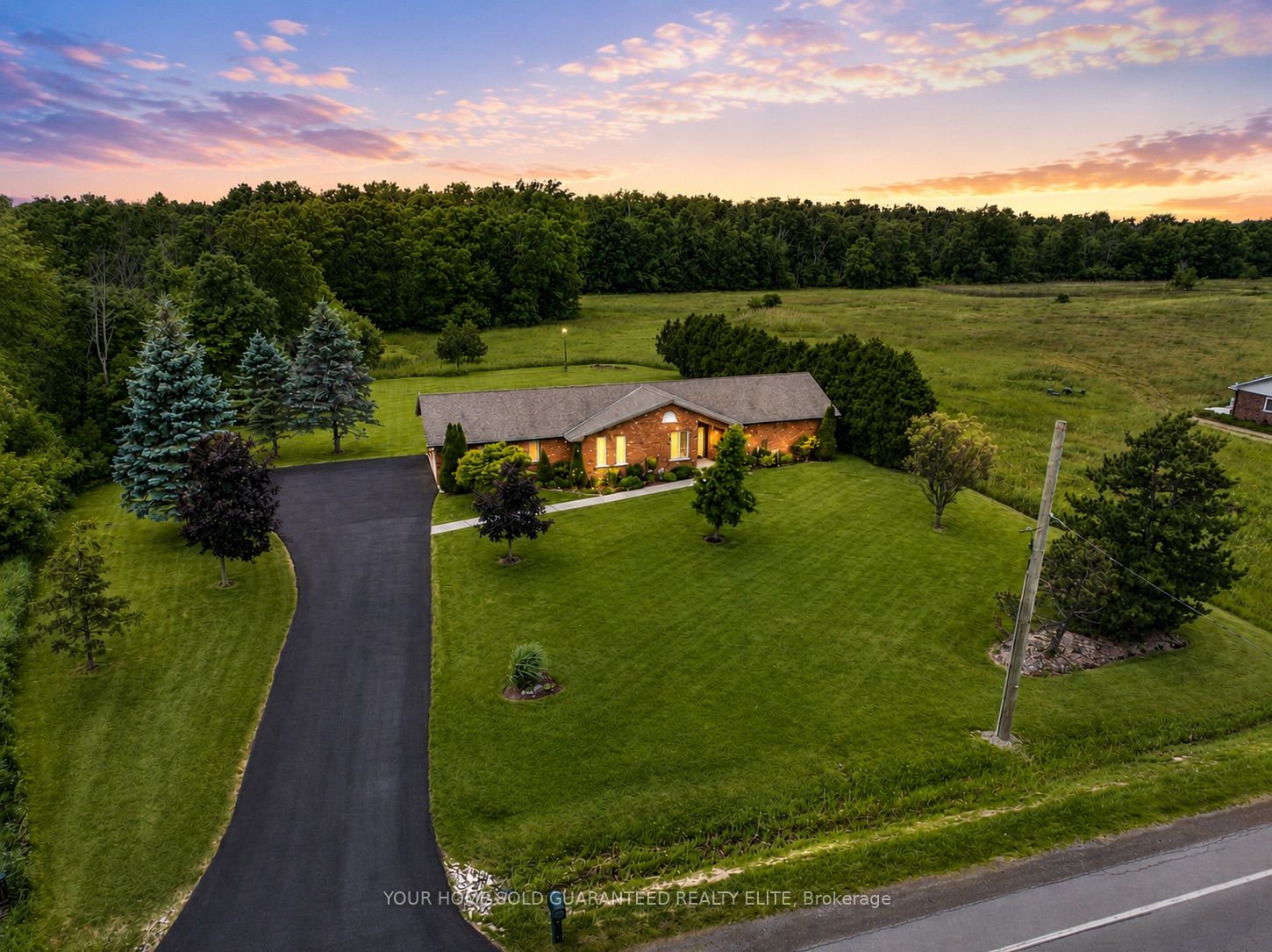 398 Mountain Road, Grimsby, ON, L3M 4E7